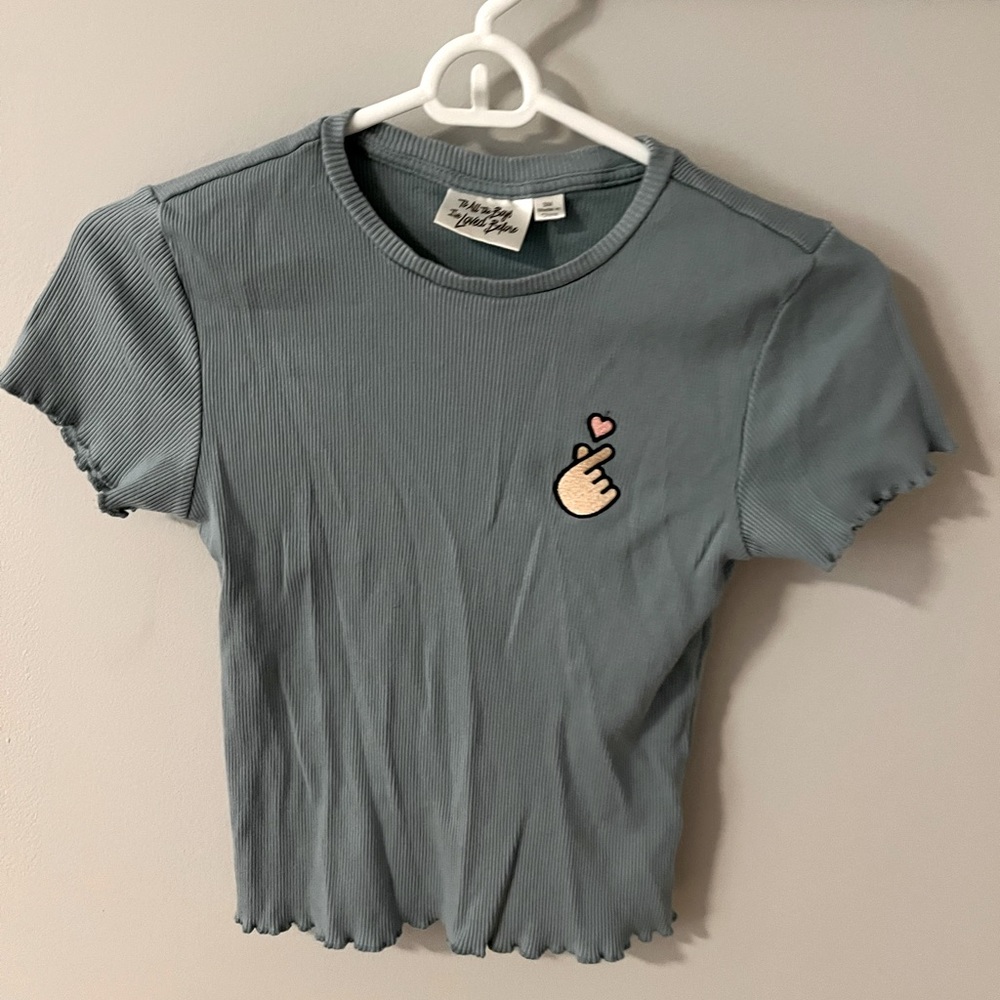 Blue ribbed top tiny heart design cropped